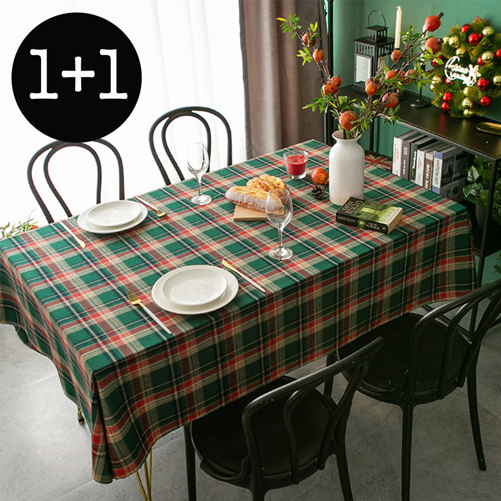 OMT 1+1 크리스마스 감성 체크 식탁보 테이블보 180x140 주방 거실 연말 홈파티 식탁매트
