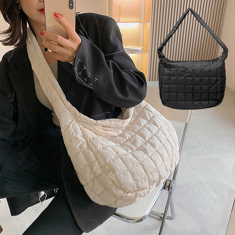 OMT 보부상 제니 퀄팅 패딩 여성 가방 숄더백 OBG-SPT46